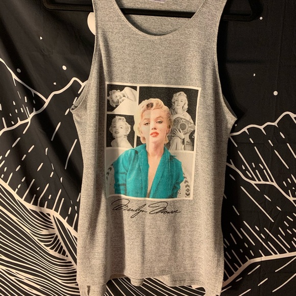 Marilyn Monroe Tops - MARILYN MONROE Portrait Tank
